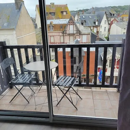 Apartment F2 47 M2, Avec Parking Plein Centre De