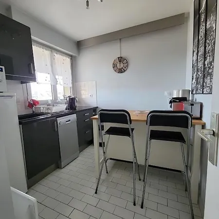 F2 47 M2, Avec Parking Plein Centre De Apartment Deauville
