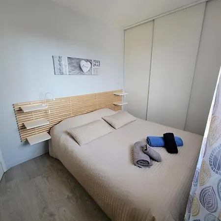 Apartament F2 47 M2, Avec Parking Plein Centre De *