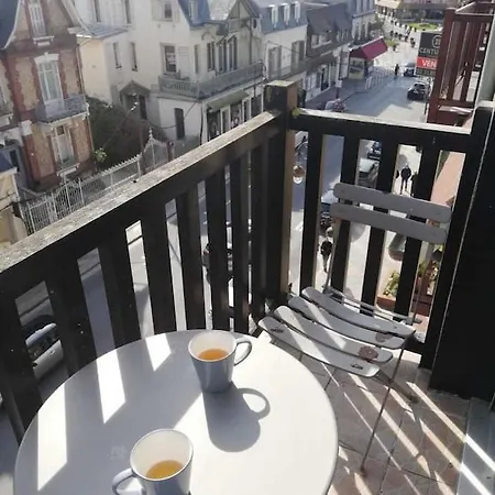 Апартаменты F2 47 M2, Avec Parking Plein Centre De